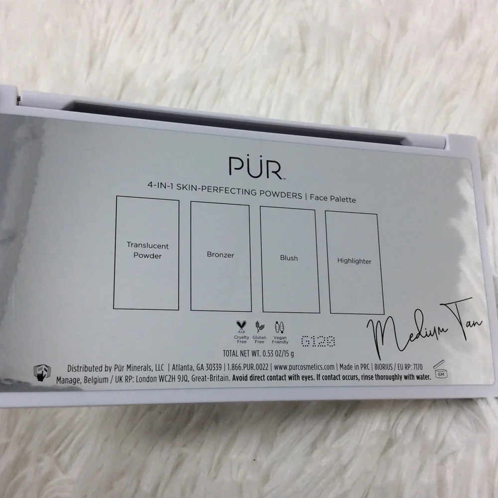 NEW! PUR 4-in-1 Skin Perfecting Powders Palette